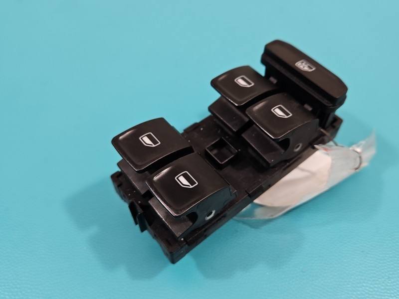 Блок кнопок склопідйомників Volkswagen Passat B8 5G0959857B