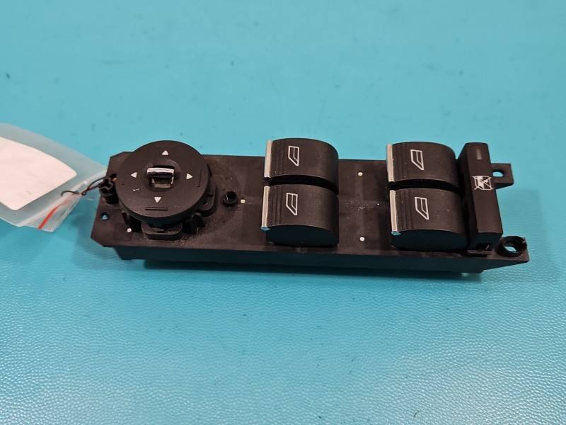 Блок кнопок склопідйомників Ford Focus AM5T14A132AA — фото деталі 2