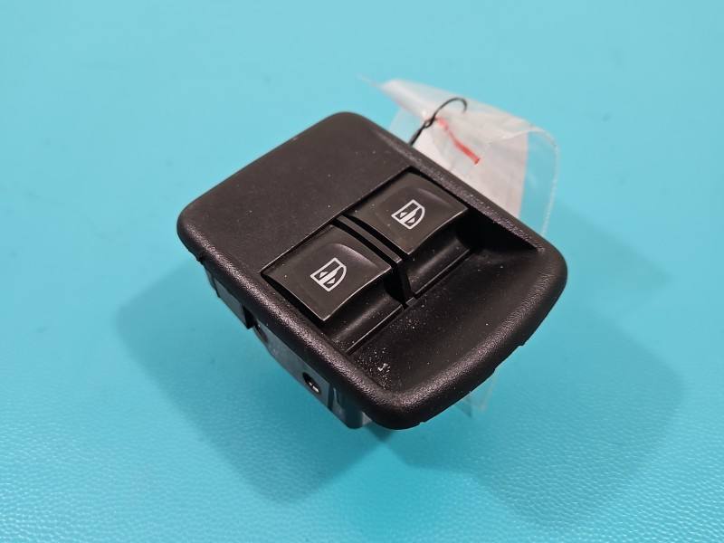 Блок кнопок склопідйомників Renault Trafic 254112588R