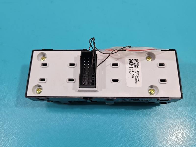 Блок кнопок стеклоподъемников Hyundai I30 93571G3030 — фото детали 3