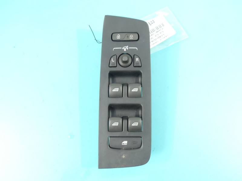 Блок кнопок склопідйомників Volvo V40 31453232