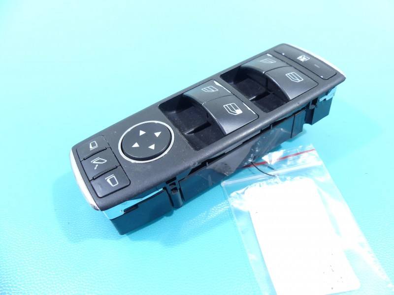 Блок кнопок склопідйомників Mercedes C W204 A2048703558