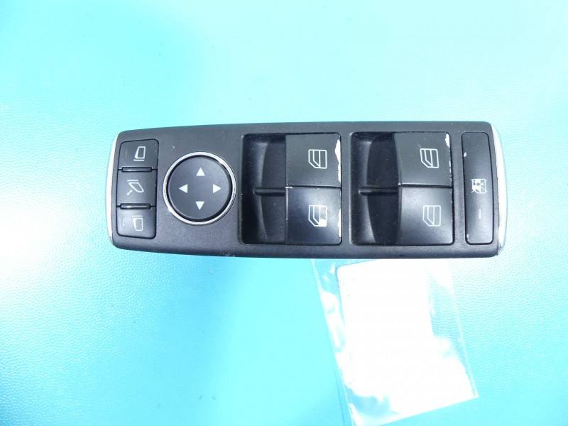 Блок кнопок склопідйомників Mercedes C W204 A2048703558 — фото деталі 2