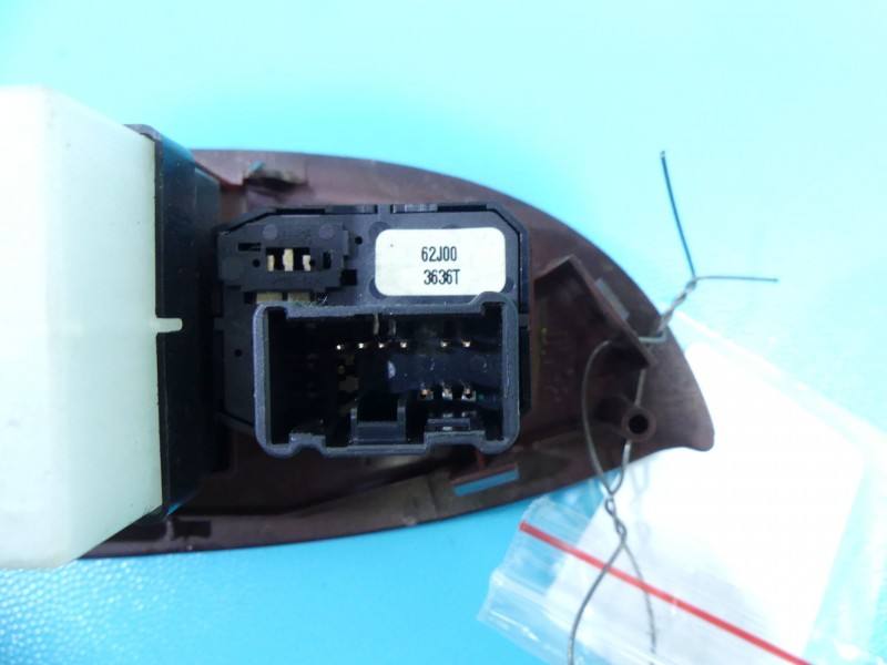 Блок кнопок склопідйомників Suzuki Grand Vitara 83727-65J0-R9SL — фото деталі 5