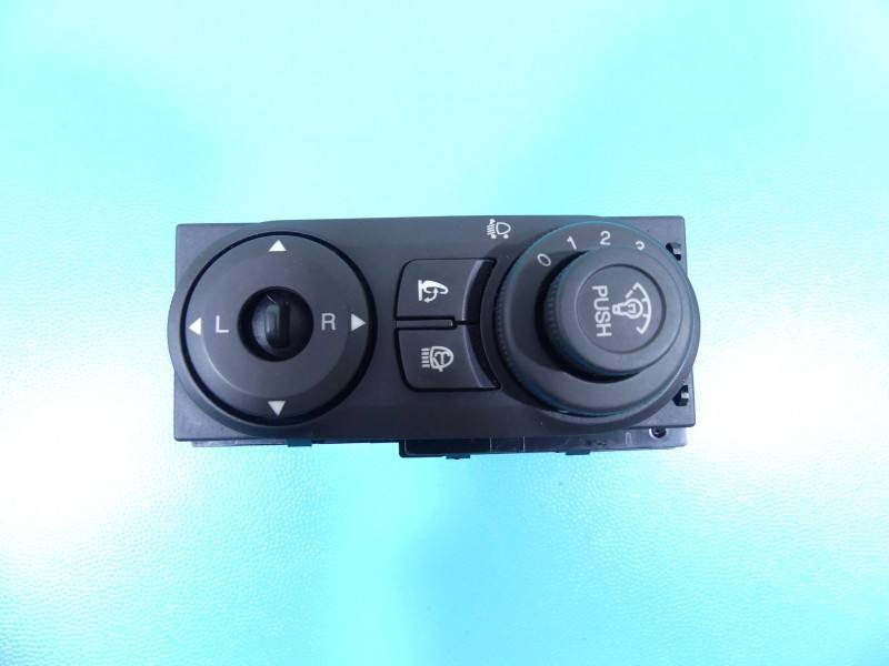 Блок кнопок склопідйомників Chevrolet Captiva 46222G10 — фото деталі 2