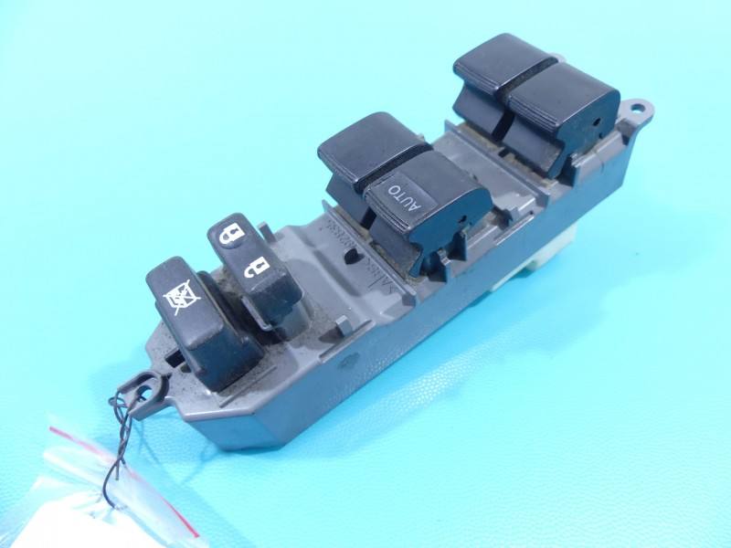Блок кнопок склопідйомників Toyota Auris 924-0F76