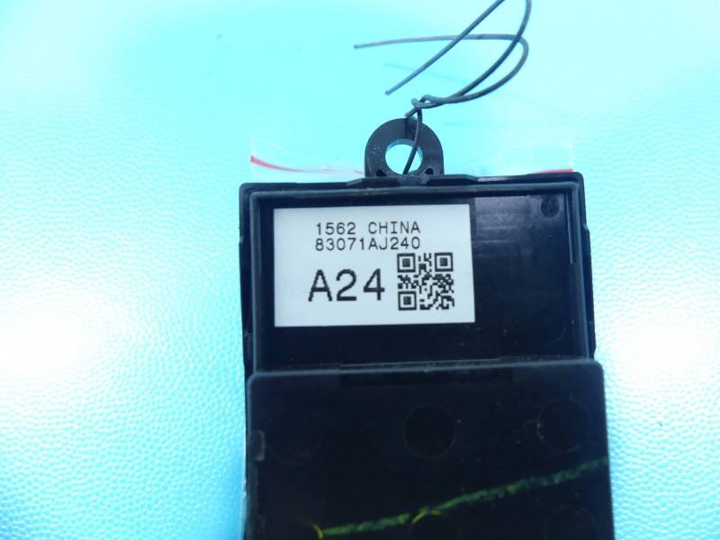 Блок кнопок стеклоподъемников Subaru Legacy 83071AJ240 — фото детали 4