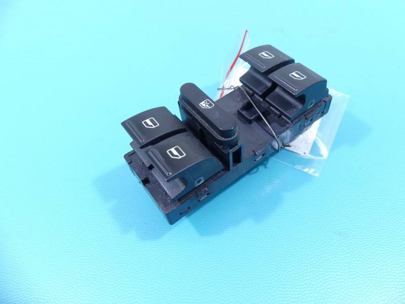 Блок кнопок склопідйомників Skoda Superb 2 1Z0959858