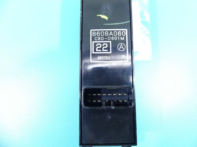 Блок кнопок склопідйомників Mitsubishi Outlander 8608A060 — фото деталі 4