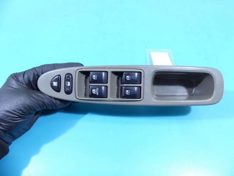 Блок кнопок склопідйомників Daewoo Evanda 612W08910 — фото деталі 2