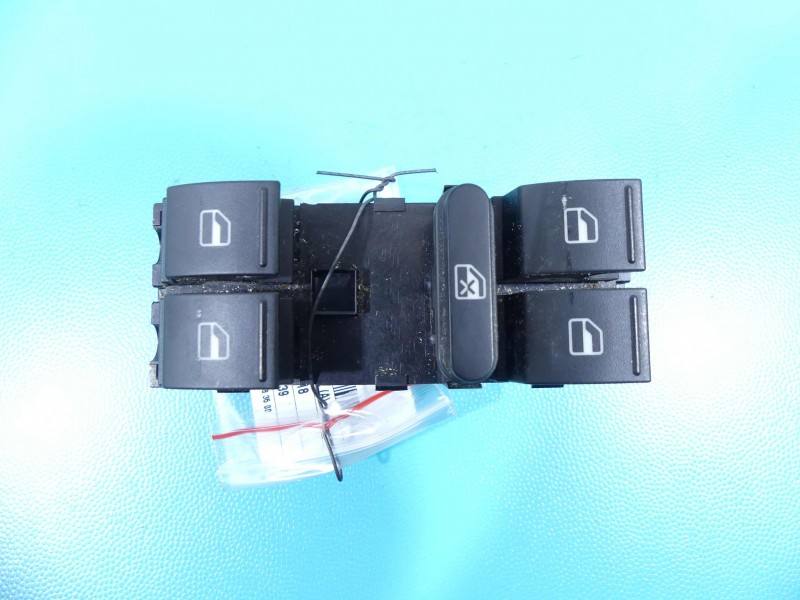 Блок кнопок склопідйомників Volkswagen Jetta 1K4959857B — фото деталі 2