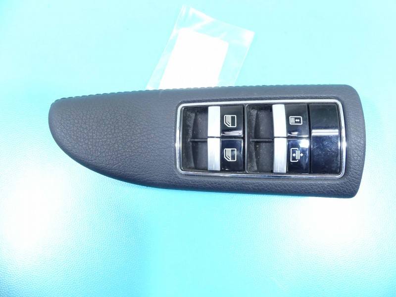 Блок кнопок склопідйомників Mercedes S W221 A2218709410 — фото деталі 2