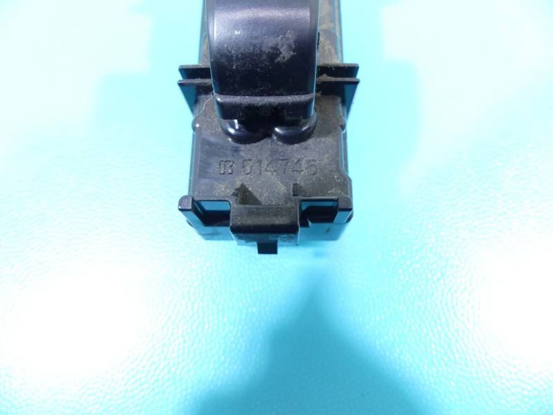 Блок кнопок склопідйомників Toyota Land Cruiser 84030-60020 — фото деталі 3