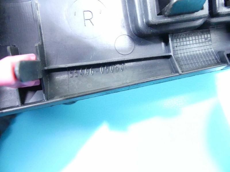 Блок кнопок склопідйомників Toyota Avensis T27 55446-05050 — фото деталі 4