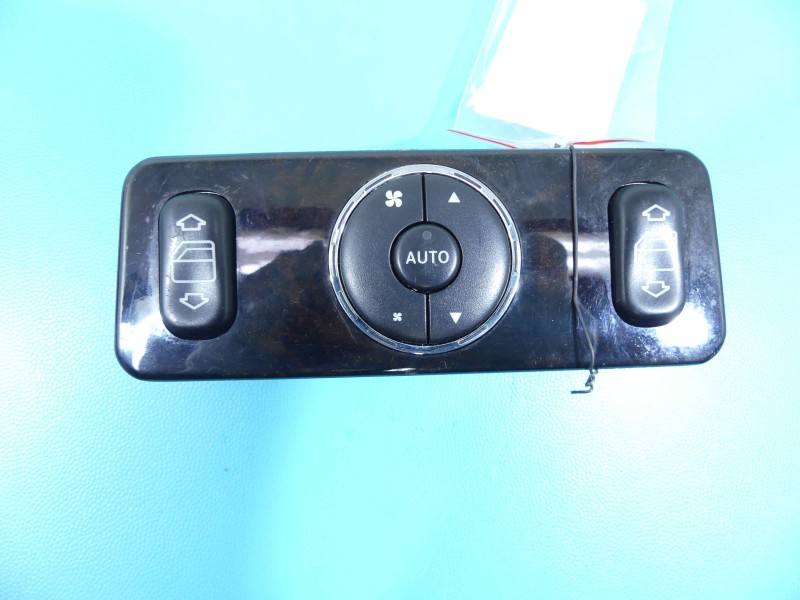 Блок кнопок склопідйомників Mercedes ML W163 A1638200426 — фото деталі 2