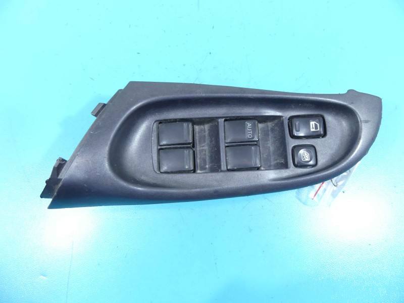 Блок кнопок стеклоподъемников Nissan Almera — фото детали 2