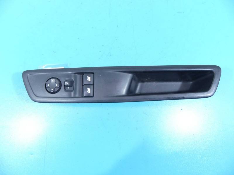 Блок кнопок склопідйомників Toyota Proace City 96784561ZD — фото деталі 2