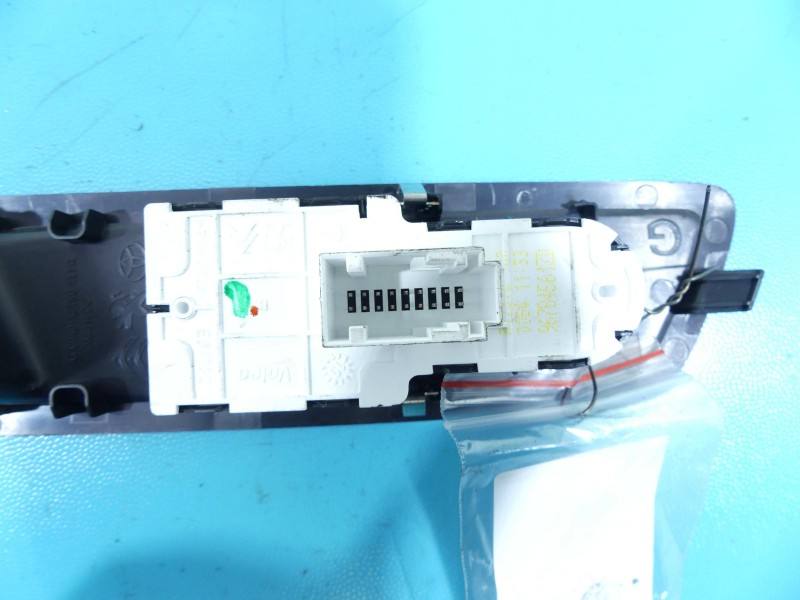 Блок кнопок склопідйомників Toyota Proace City 96784561ZD — фото деталі 4