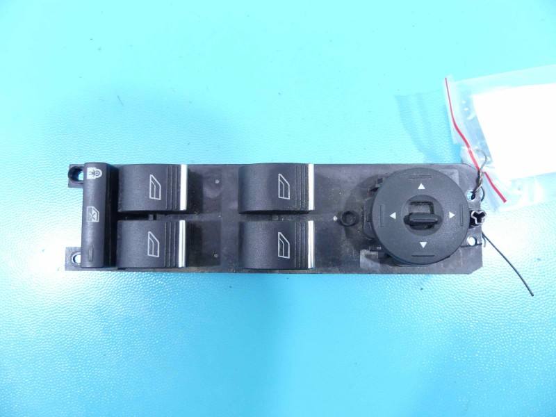 Блок кнопок склопідйомників Ford C-Max 3S010130334 — фото деталі 2