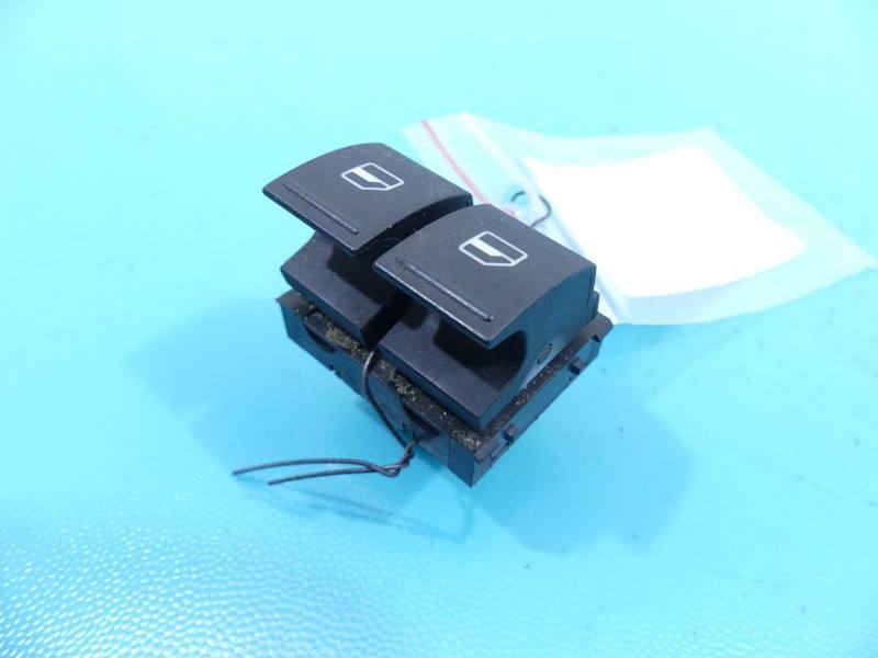Блок кнопок стеклоподъемников Volkswagen Touran 1K3959857