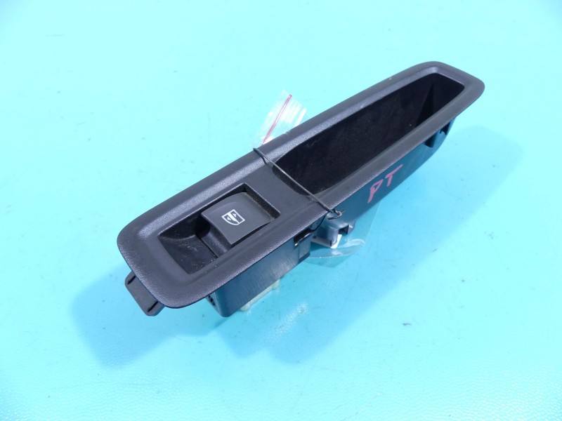 Блок кнопок склопідйомників Dacia Sandero 829600971R