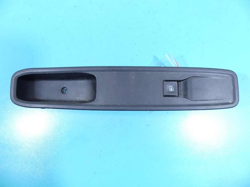 Блок кнопок стеклоподъемников Dacia Sandero 809611215R — фото детали 2