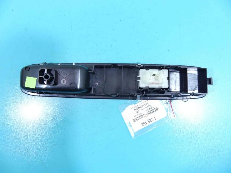 Блок кнопок стеклоподъемников Dacia Sandero 809611215R — фото детали 3