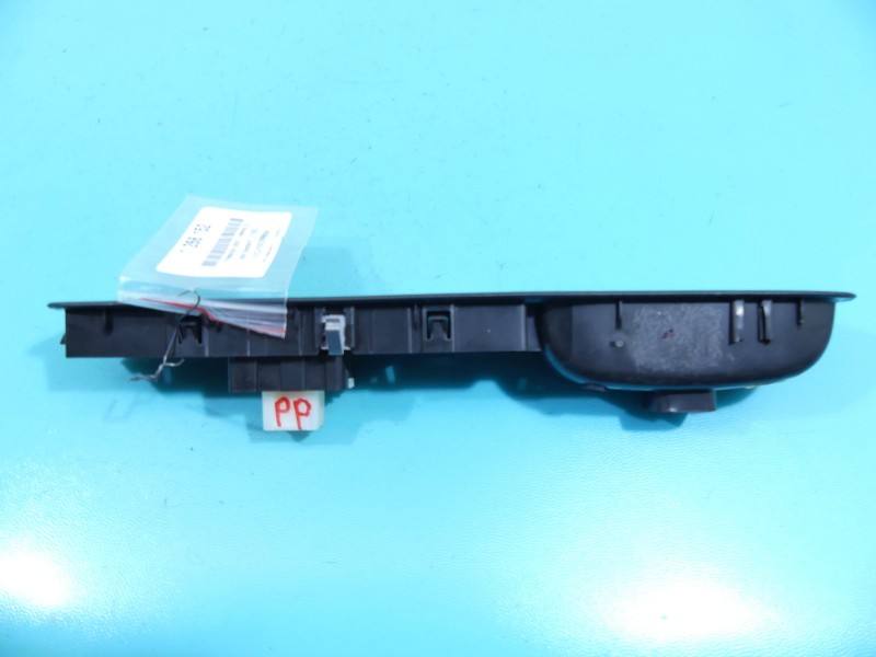 Блок кнопок стеклоподъемников Dacia Sandero 809611215R — фото детали 4