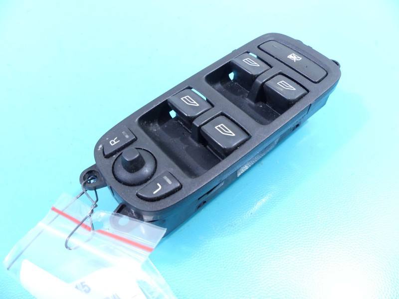 Блок кнопок склопідйомників Volvo V50 30710787