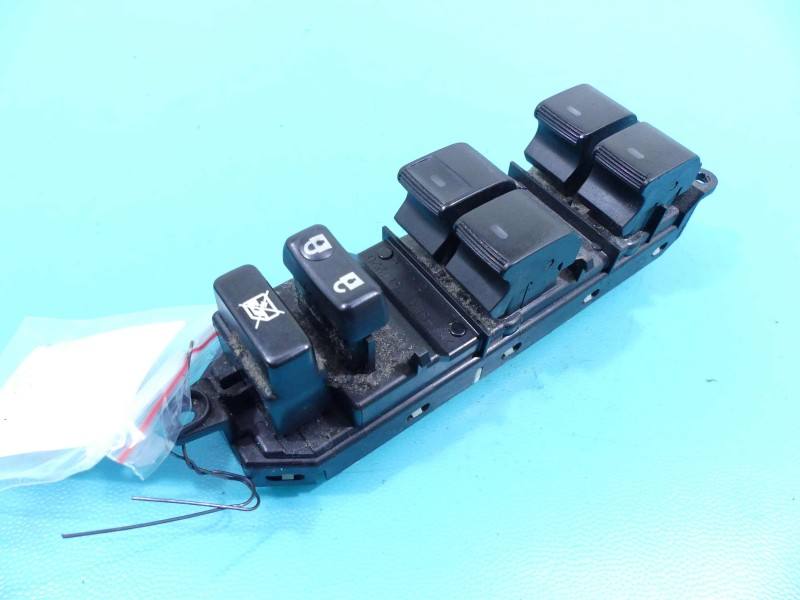 Блок кнопок стеклоподъемников Toyota Estima 84040-33080