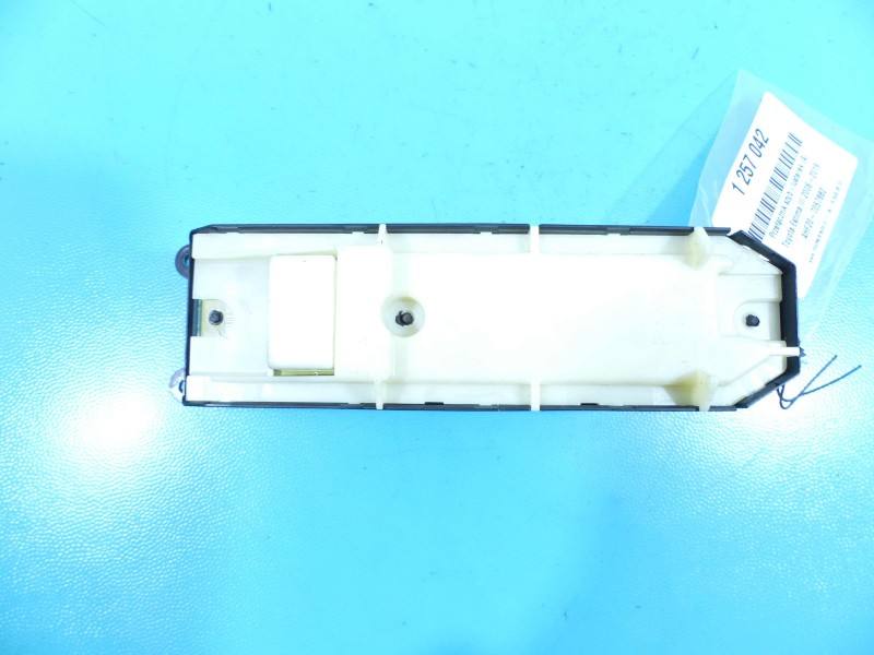 Блок кнопок стеклоподъемников Toyota Estima 84040-33080 — фото детали 3