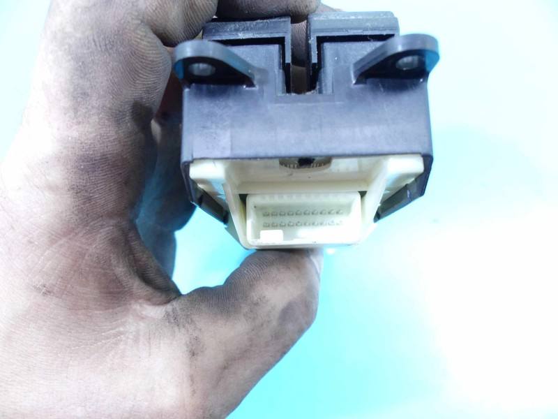 Блок кнопок стеклоподъемников Toyota Estima 84040-33080 — фото детали 4