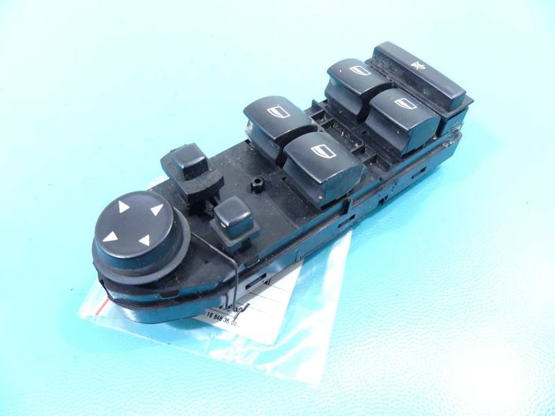 Блок кнопок склопідйомників BMW 5 E60 6951910