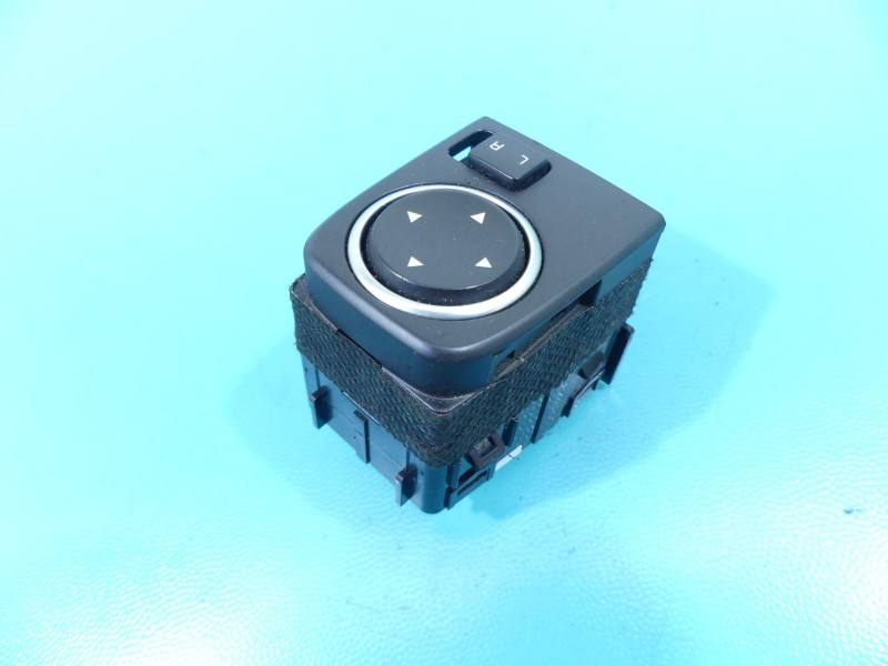 Блок кнопок склопідйомників Kia Ceed 93530-J7200