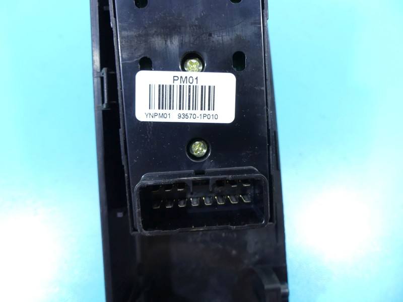 Блок кнопок склопідйомників Kia Venga 37949A-1110 — фото деталі 4