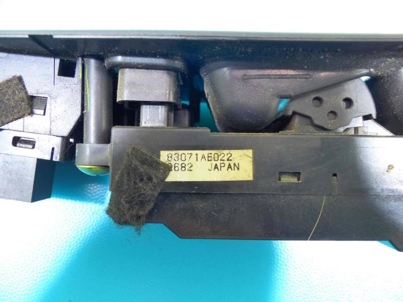 Блок кнопок стеклоподъемников Subaru Legacy 83071AE022 — фото детали 4
