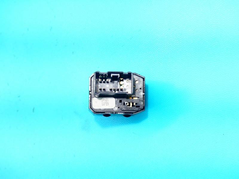 Блок кнопок склопідйомників Suzuki Splash 62J000258T — фото деталі 4