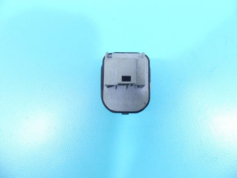 Блок кнопок склопідйомників Skoda Superb 2 3T0959565 — фото деталі 3