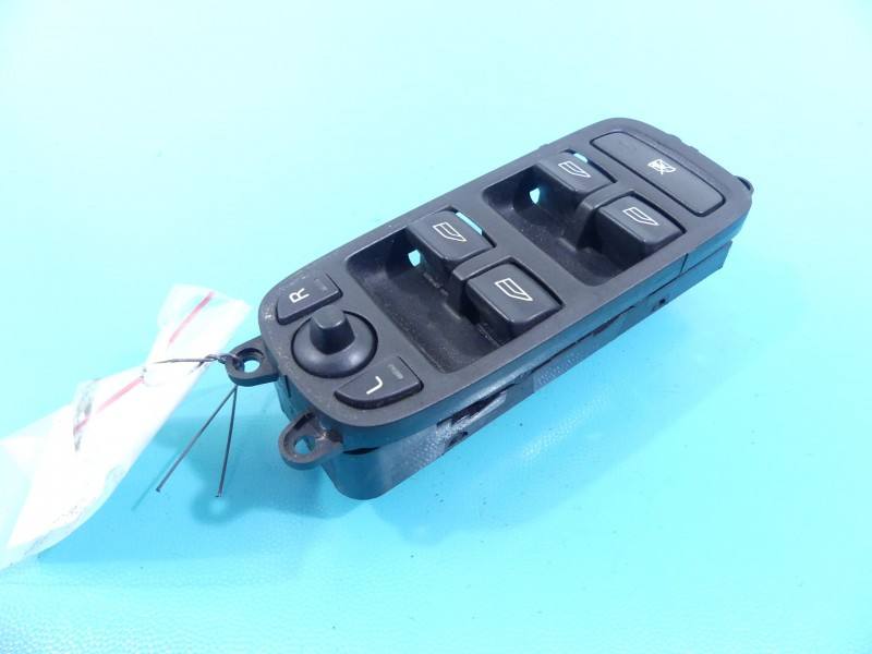 Блок кнопок склопідйомників Volvo V50 30710787