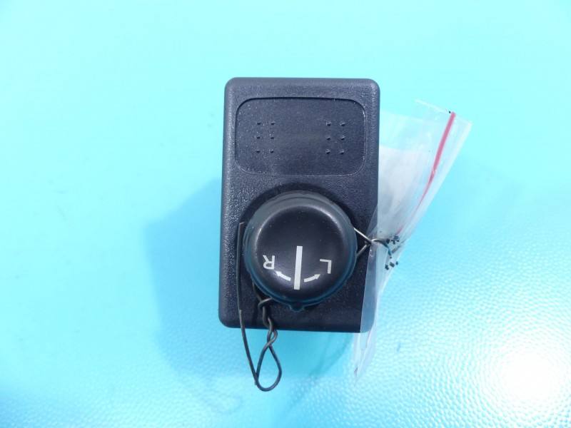 Блок кнопок стеклоподъемников Nissan Almera — фото детали 2