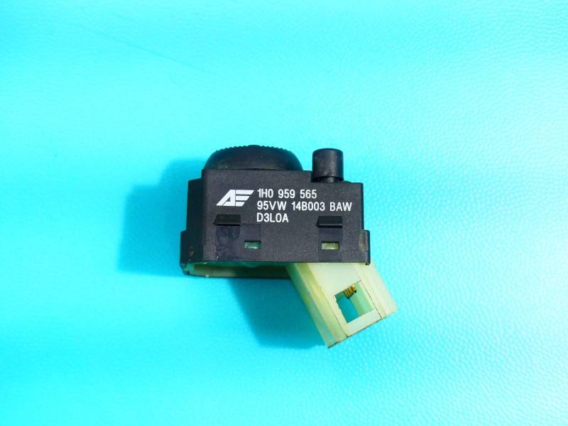 Блок кнопок стеклоподъемников Ford Galaxy 1H0959565 — фото детали 5