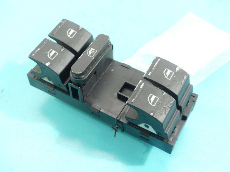 Блок кнопок склопідйомників Seat Toledo 1K4959857