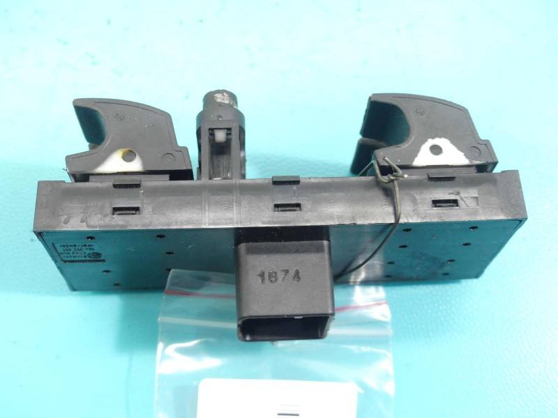 Блок кнопок склопідйомників Seat Toledo 1K4959857 — фото деталі 4