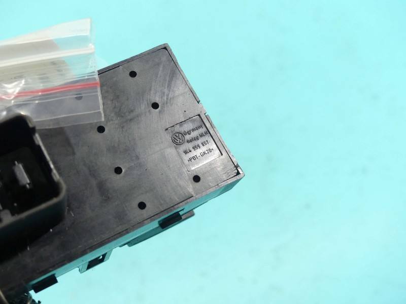 Блок кнопок склопідйомників Seat Toledo 1K4959857 — фото деталі 6