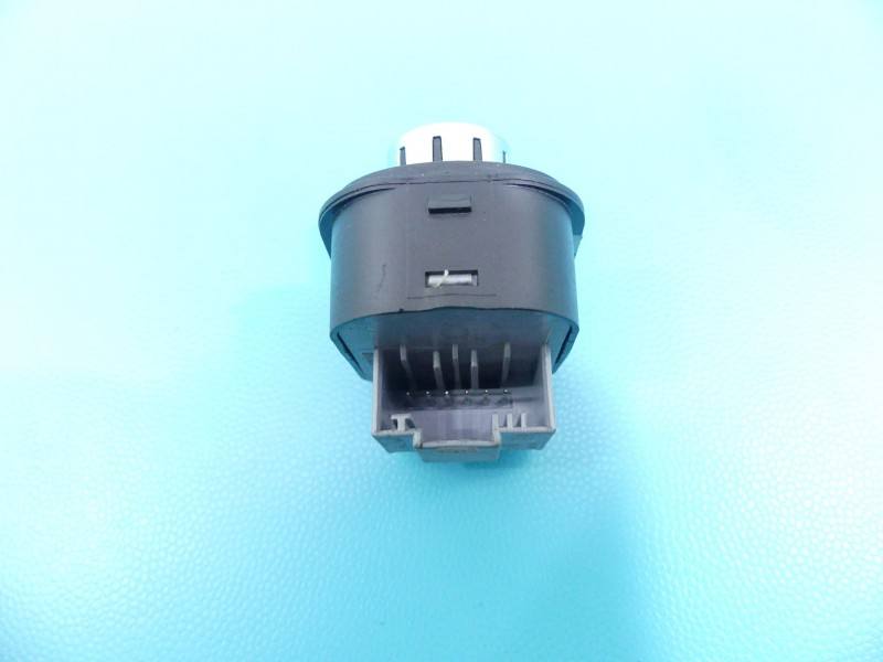 Блок кнопок склопідйомників Skoda Superb 2 3T0959565A — фото деталі 5