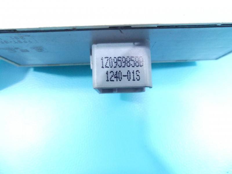 Блок кнопок склопідйомників Skoda Superb 2 1Z0959858B — фото деталі 6