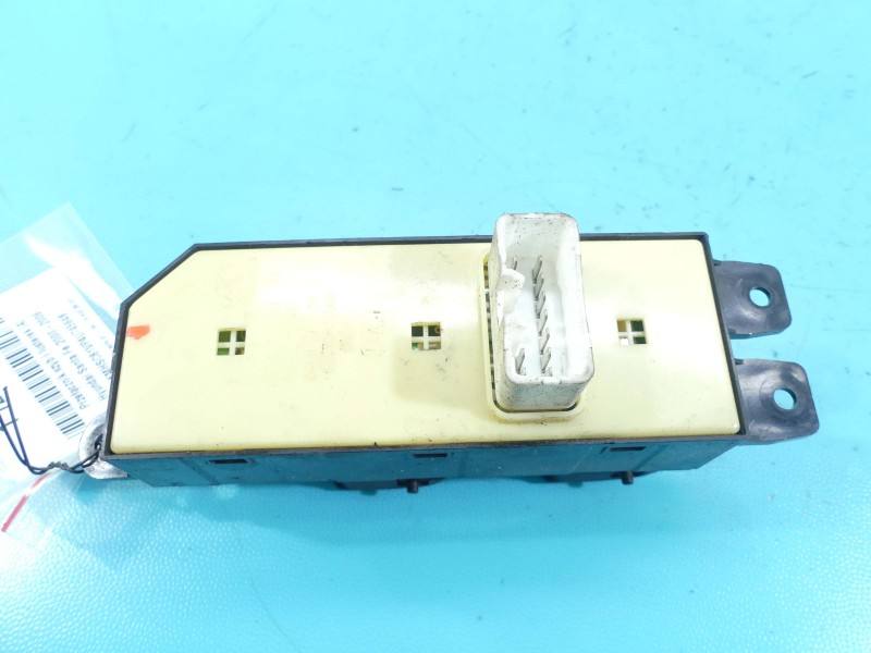 Блок кнопок склопідйомників Hyundai Santa Fe 93570-26100 — фото деталі 6