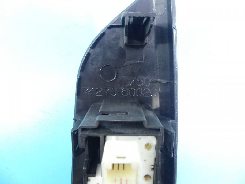 Блок кнопок склопідйомників Toyota Land Cruiser 74270-60020 — фото деталі 5