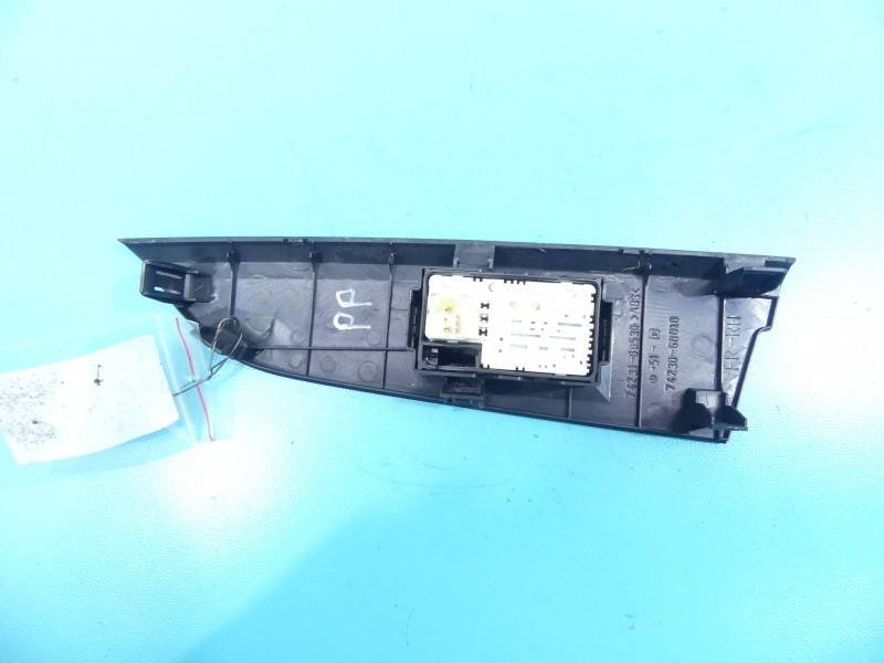 Блок кнопок склопідйомників Toyota Land Cruiser 74231-60530 — фото деталі 3