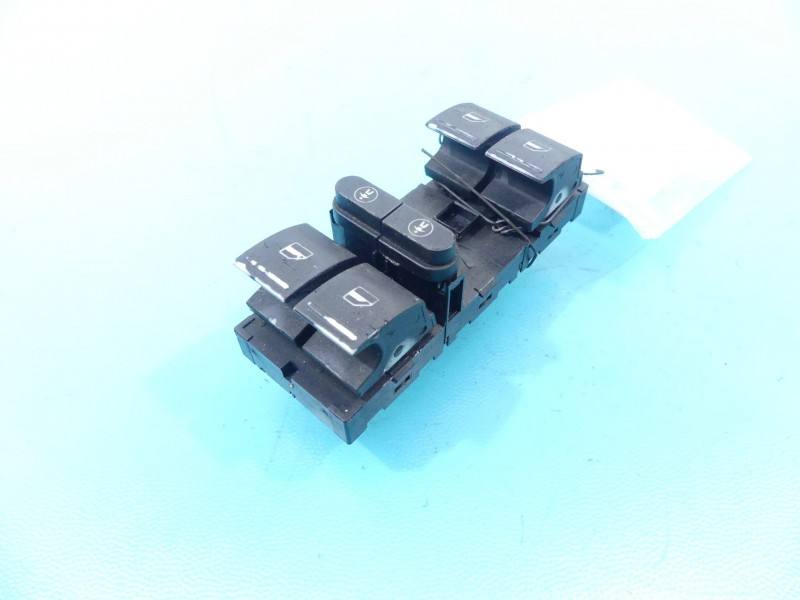 Блок кнопок склопідйомників Volkswagen Touareg 7L6959857C